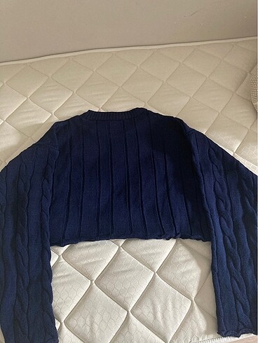 s Beden Lacivert crop kazak