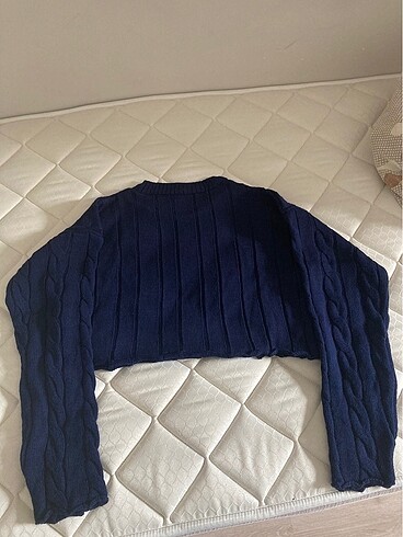 Trendyol & Milla Lacivert crop kazak