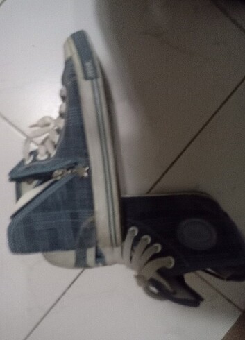 Converse Converse ?