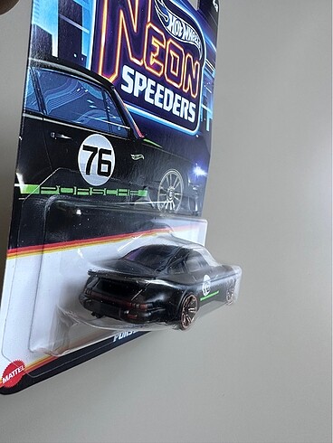 Beden Renk Porsche 934 Turbo RSR NEON