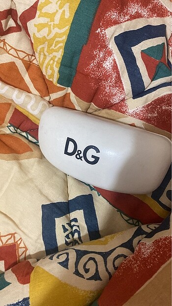 D&G güneş gözlüğü