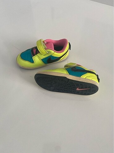 25 Beden 25 numara unisex Nike çocuk ayakkabısı