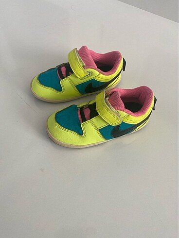 Nike 25 numara unisex Nike çocuk ayakkabısı