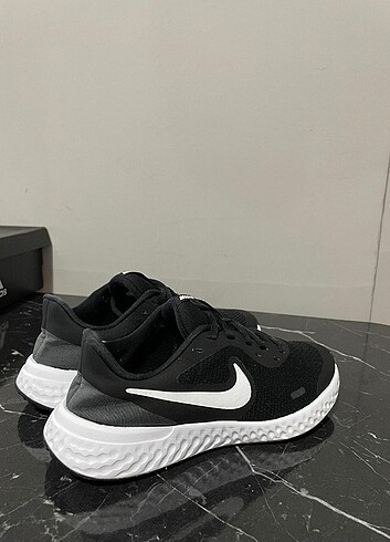 Nike Tertemiz orjinal Nike Revoliton 5