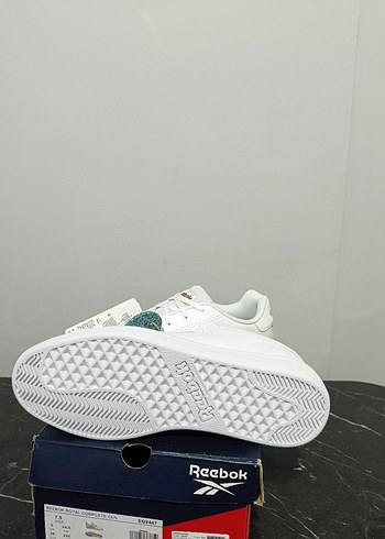 38 Beden beyaz Renk Beyaz Reebok Kadın Spor Ayakkabı Velcro