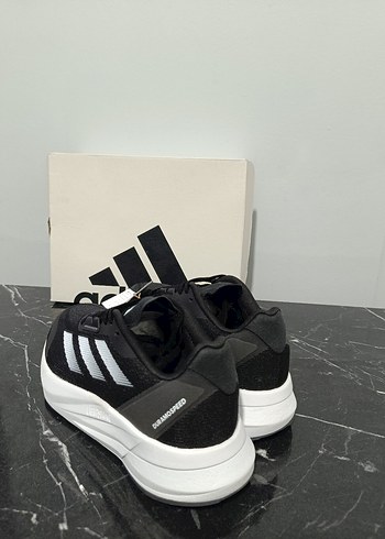 40 Beden Adidas Erkek Siyah Spor Ayakkabı