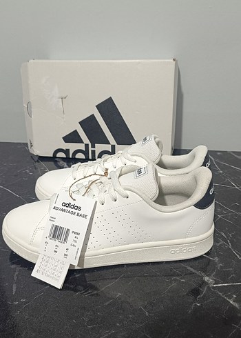 Adidas Beyaz Kadın Spor Ayakkabı
