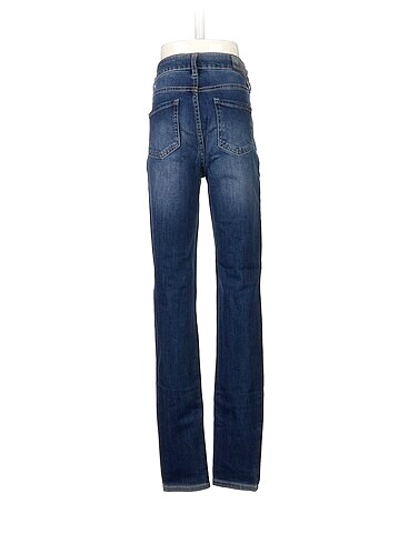 26 Beden Armani Skinny %70 İndirimli.