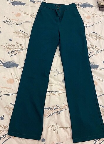 Yeşil kumaş pantolon
