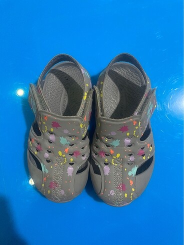 24 Beden Skechers Sandalet
