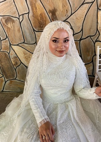 Uzun Kollu Yüksek Yakalı Beyaz A Kesim Gelinlik