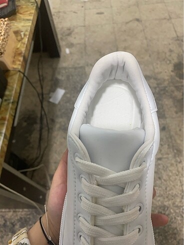 37 Beden beyaz Renk Sneaker