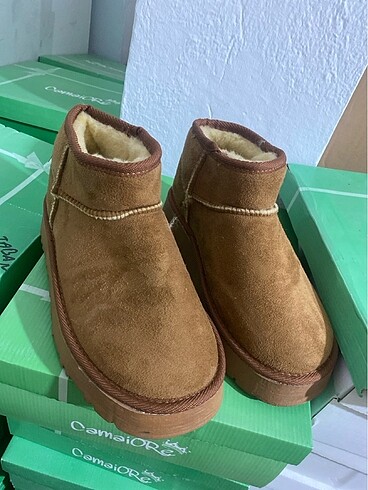 Ugg bot