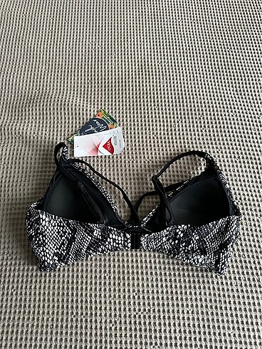 Suwen #bikiniüst#