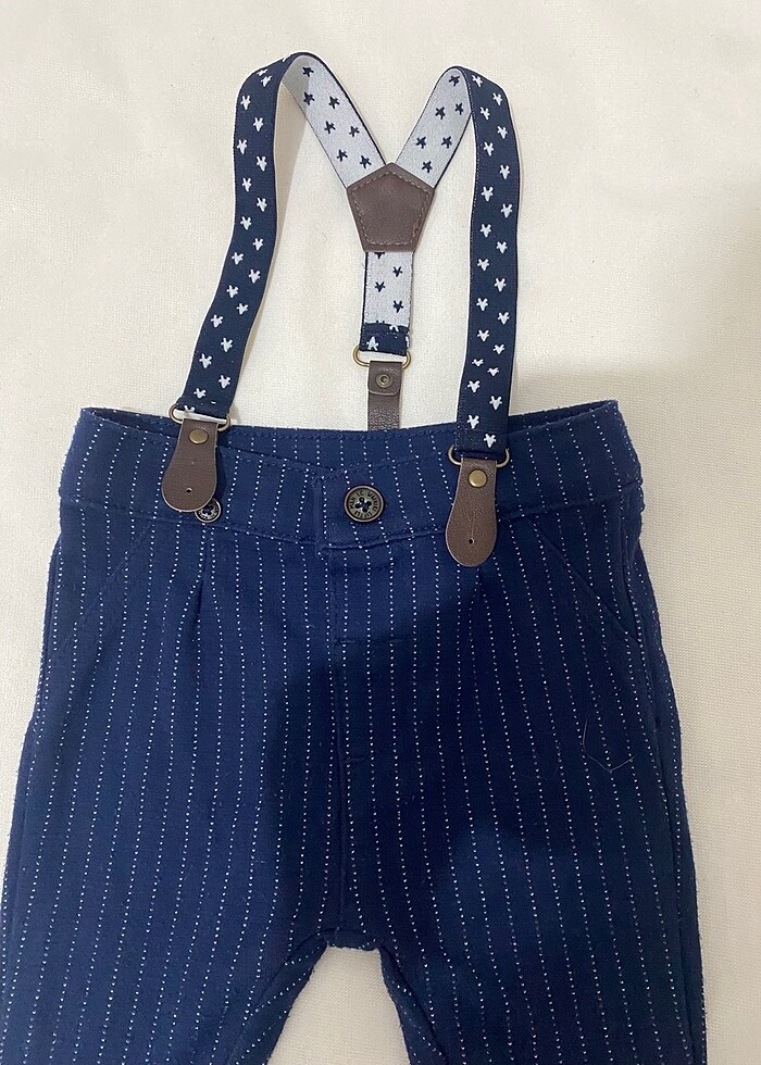 Erkek bebek papyonlu pantolonu askılı (4parça) şık takım - Görsel 4