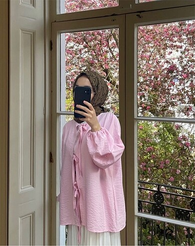 Pembe bağlamalı kimono