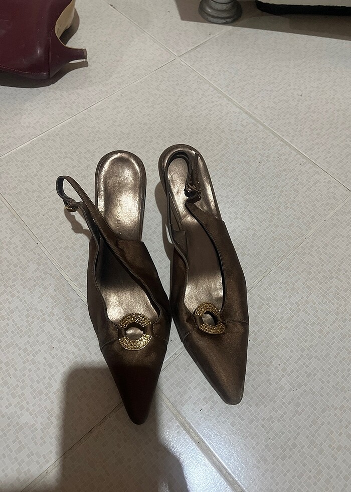 İnce topuklu ayakkabı - Görsel 2