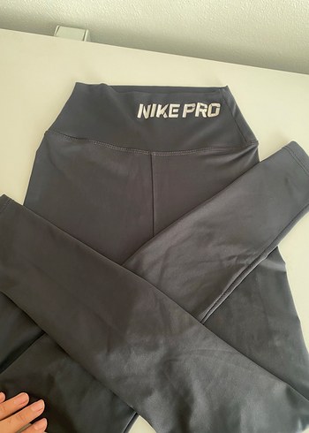 Nike Pro koyu gri Kadın Spor Tayt - Görsel 2