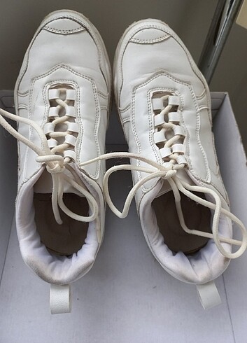 38 Beden Beyaz spor ayakkabı ...