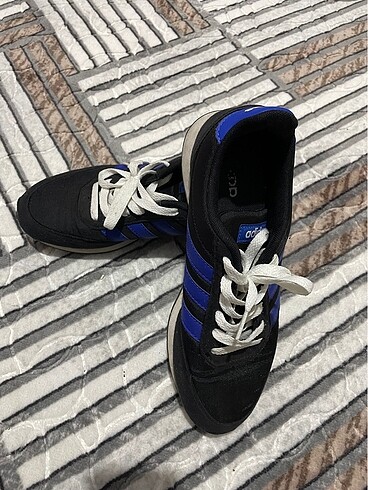 Orijinal adidas çok iyi durumda