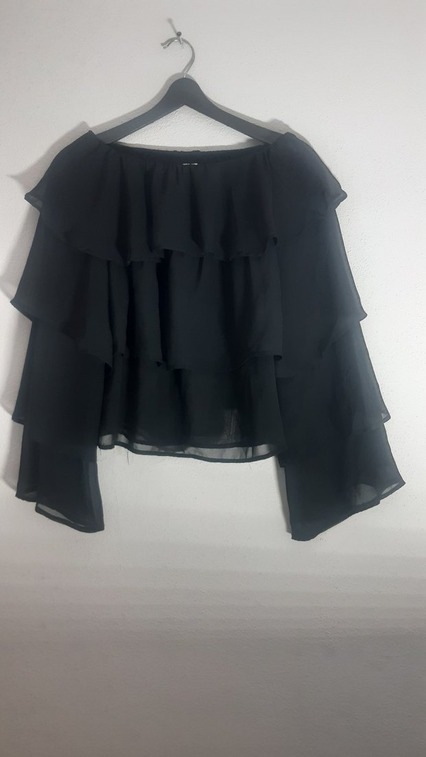 Kadın Siyah Fırfırlı Uzun Kollu Bluz - Görsel 2