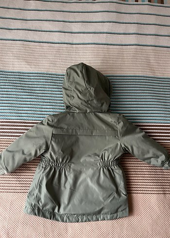 Kız Çocuk yeşil Kapüşonlu Kürklü Ceket - Görsel 2