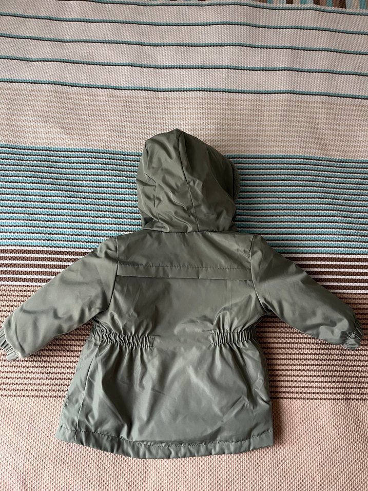 Kız Çocuk yeşil Kapüşonlu Kürklü Ceket - Görsel 2