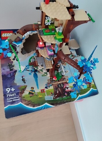  Beden LEGO ağaç ev