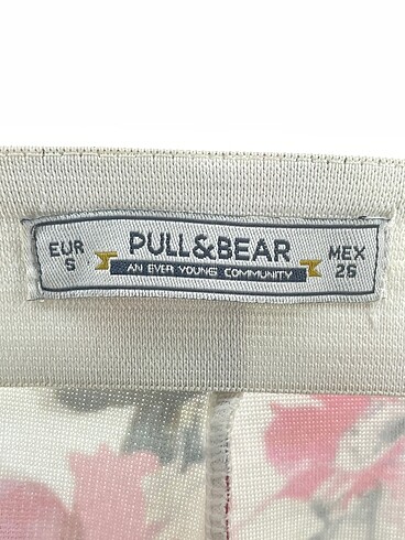 26 Beden çeşitli Renk Pull and Bear Mini Şort %70 İndirimli.