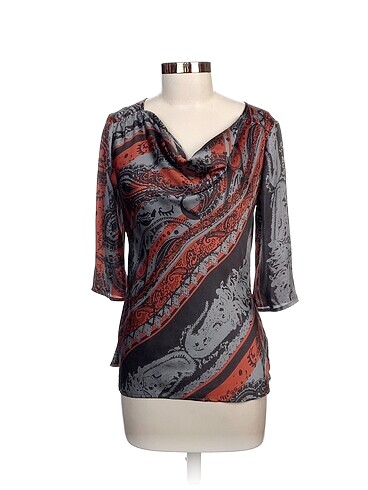 Marks & Spencer Bluz %70 İndirimli.