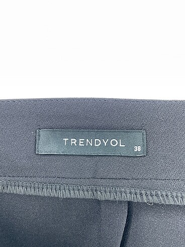 38 Beden siyah Renk Trendyol & Milla Mini Etek %70 İndirimli.
