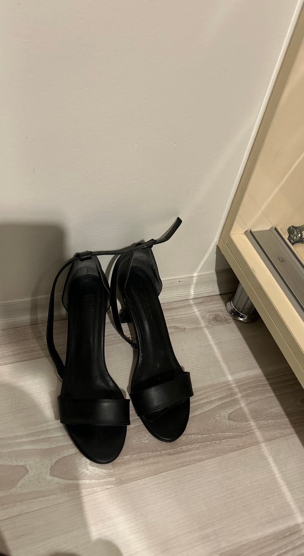 Siyah Stiletto Topuklu Kadın Akşam Ayakkabısı - Görsel 3