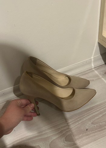 Bej Süet Stiletto Kadın Topuklu Ayakkabı - Görsel 2