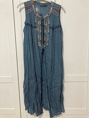Stradivarius yelek