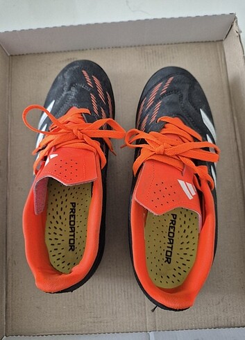 Adidas halı saha ayakkabısı