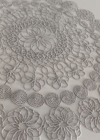 Beden gri Renk Gri Nakışlı Modern Klasik Masa Örtüsü