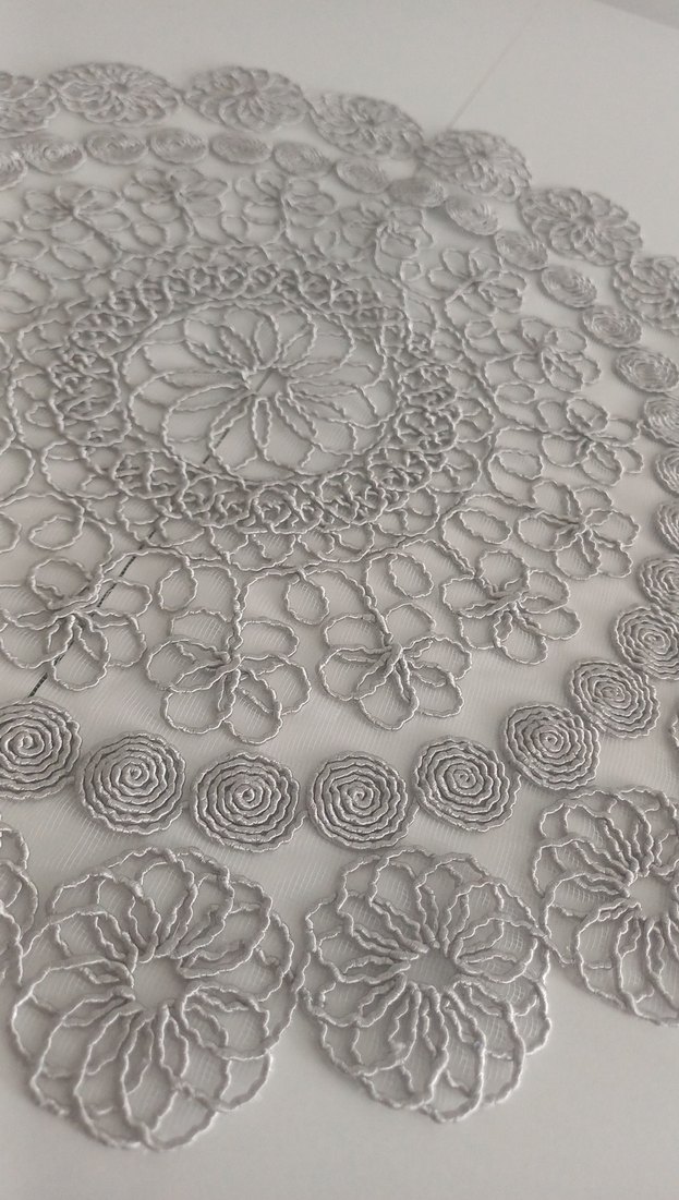 Gri Nakışlı Modern Klasik Masa Örtüsü - Görsel 3