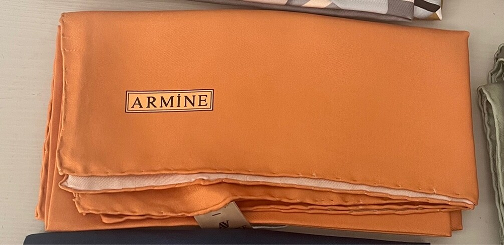 Armine ipek eşarp