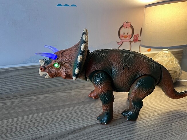  Jurassic World Triceratops dinozor oyuncak hayvan figürü gerçekç