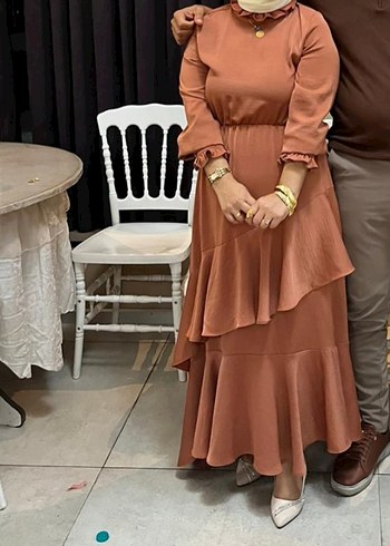 Bej Uzun Kollu V Yaka Fırfırlı Abiye Elbise - Görsel 2