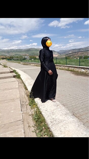 38 Beden Belden kuşaklı pelerinli abiye