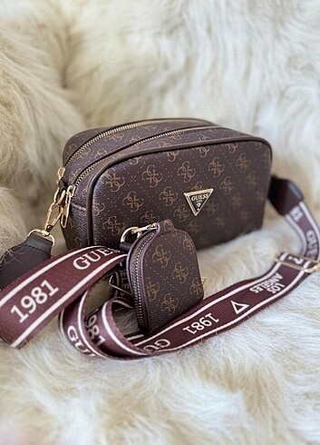 Guess çapraz canta