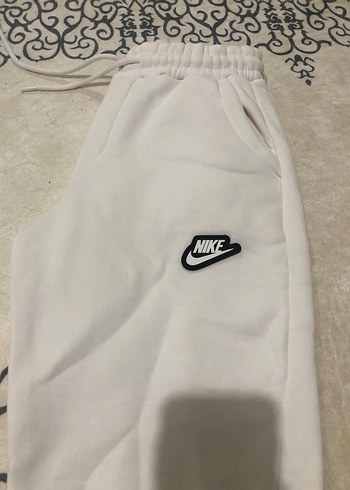Nike Beyaz Esofman Alti