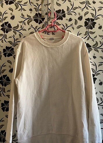 Beyaz sweatshirt 