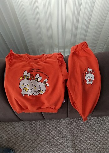 Kız Bebek Kırmızı Uzun Kollu Fırfırlı Takım