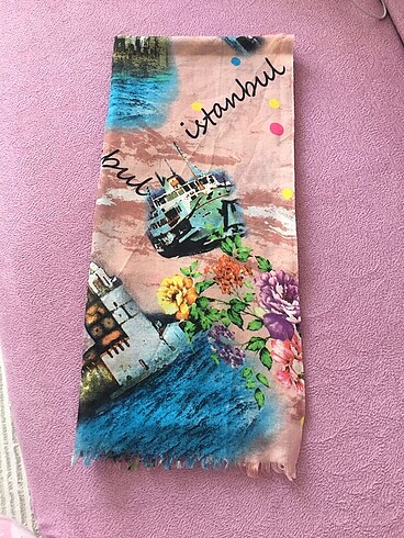 Desenli şal