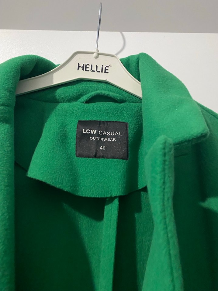 Yeşil Çift Düğmeli Uzun Kaban - Görsel 2