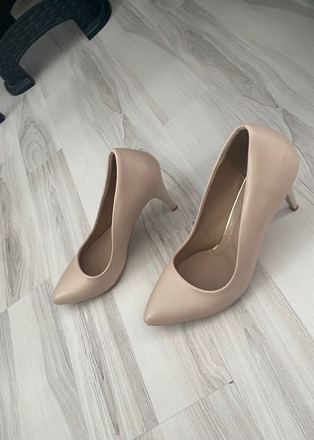 39 Beden Bej Stiletto Topuklu Kadın Ayakkabı