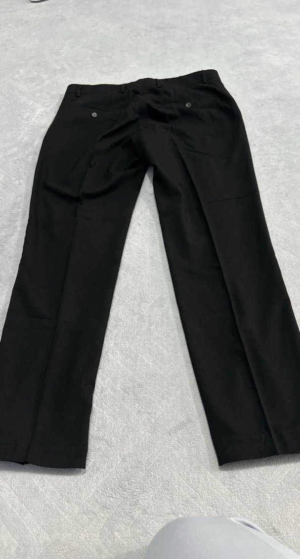 Erkek Siyah Regular Fit Kumaş Pantolon iki kez giyildi - Görsel 2