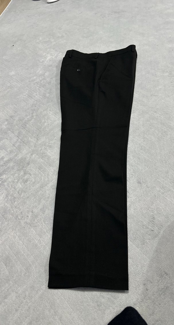 Erkek Siyah Regular Fit Kumaş Pantolon iki kez giyildi - Görsel 3